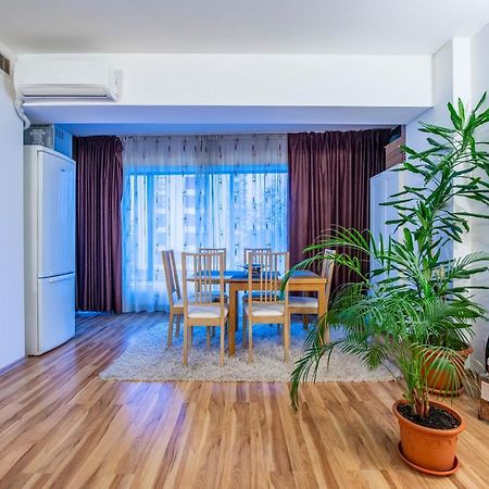Luxury Two Room Apartment In The Heart Of Bucharest Букурещ Екстериор снимка